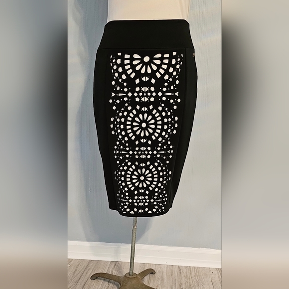 Thalia Sodi Scuba Pencil Skirt with Cut-Out Size M - Picture 1 of 10